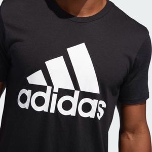 NWT. Adidas Mens short sleeve T Shirt- Large